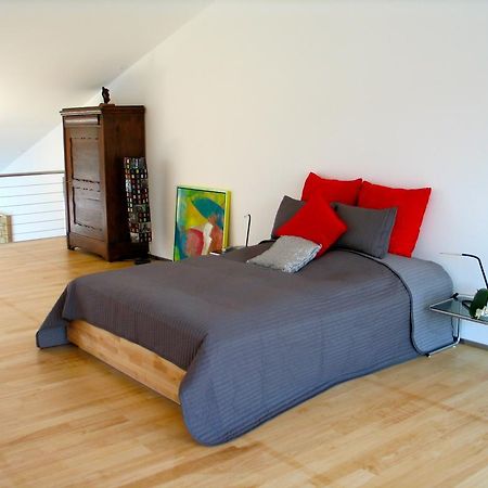 Artist'S Loft Zur Maloya Apartamento Ormalingen Quarto foto