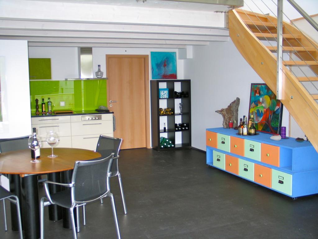 Artist'S Loft Zur Maloya Apartamento Ormalingen Quarto foto