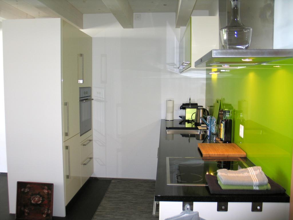 Artist'S Loft Zur Maloya Apartamento Ormalingen Quarto foto